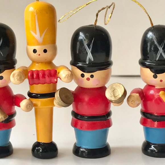 Vintage Wood Toy Soldiers Christmas Ornaments Hand Painted Drummer Nutcracker - Picture 4 of 10